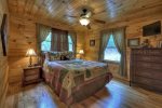 Aska Lodge - Main Level Queen Bedroom